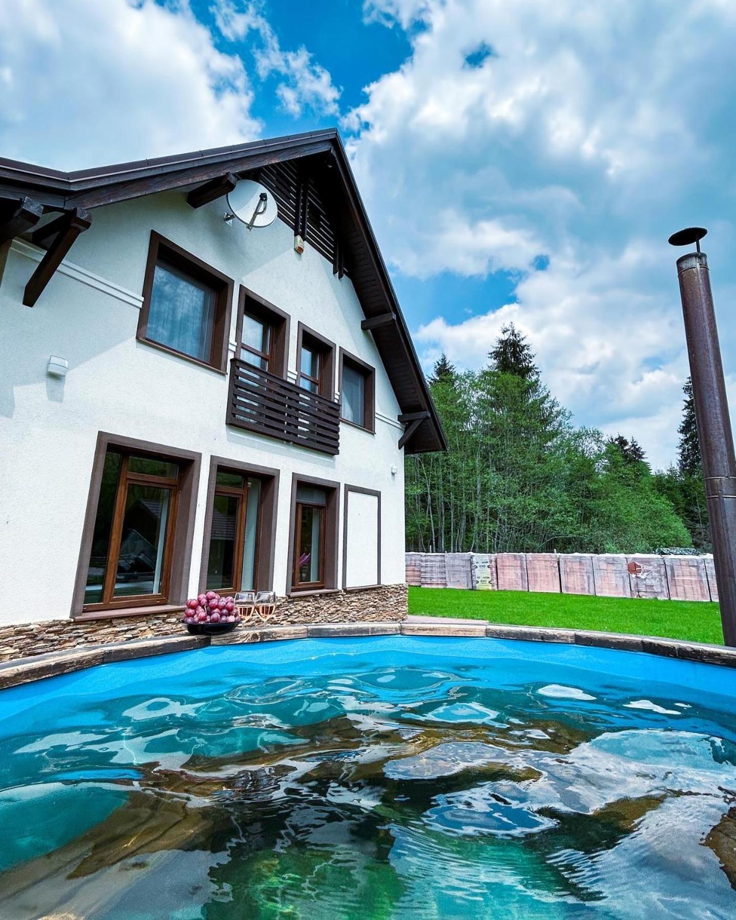 Mountain Paradise & Wellness Villa Izvoare  Bagian luar foto