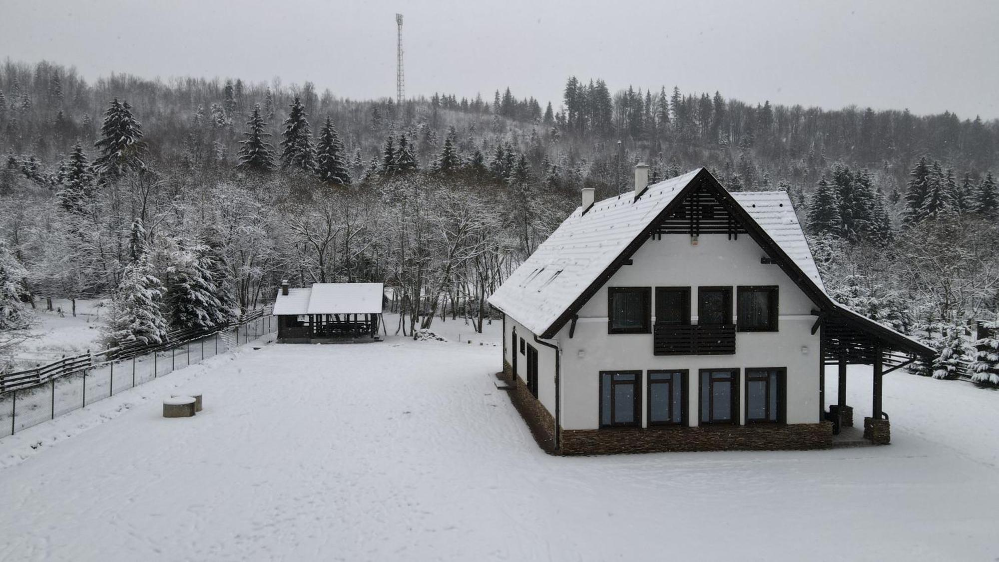 Mountain Paradise & Wellness Villa Izvoare  Bagian luar foto